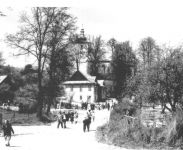 Kościół i dom parafialny